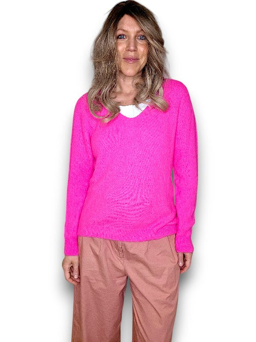 Helga May | V-Neck Long Sleeve - Neon Pink