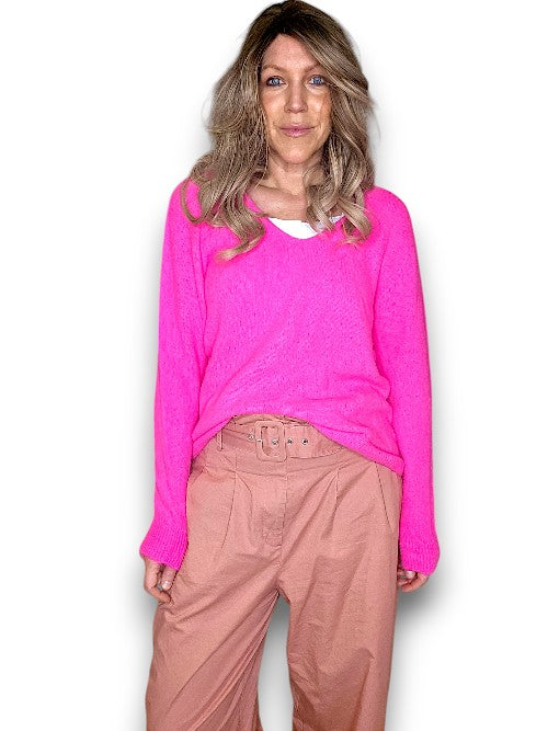 Helga May | V-Neck Long Sleeve - Neon Pink