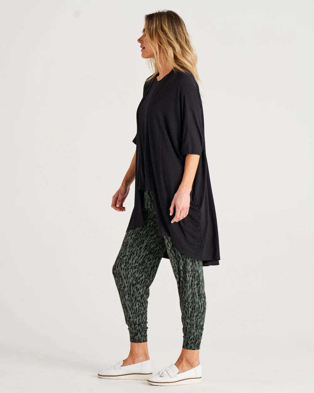 Betty Basics | Black - Magnolia Caridgan
