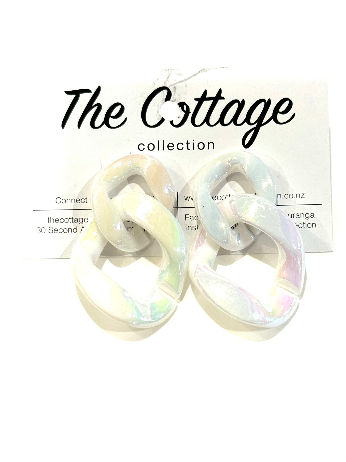 The Cottage Collection | Bettie White