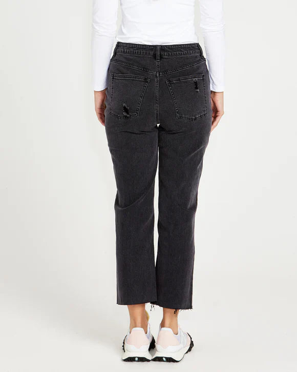 Sass | Mavourne Straight Leg Jeans - 82 Wash