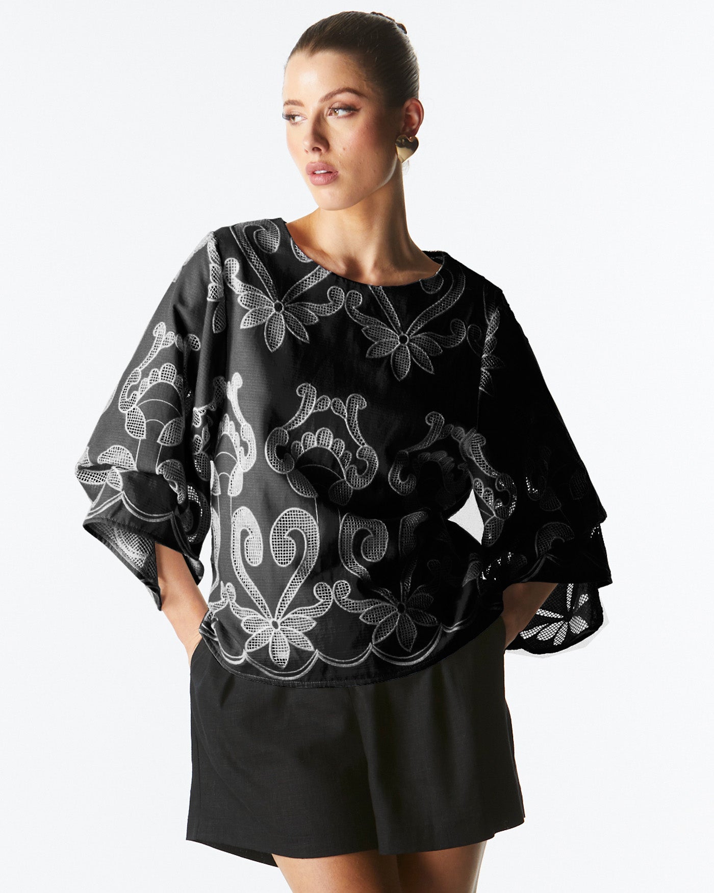 Fate + Becker | The Avenue Top | Black & White