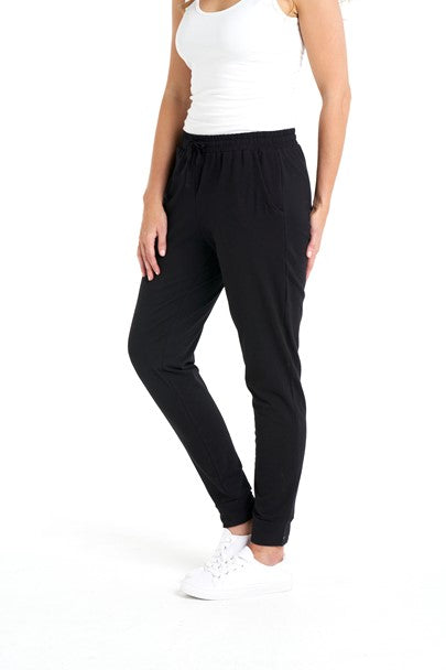 What Are The Different Types Of Pants For Women? - Hello Betty Company