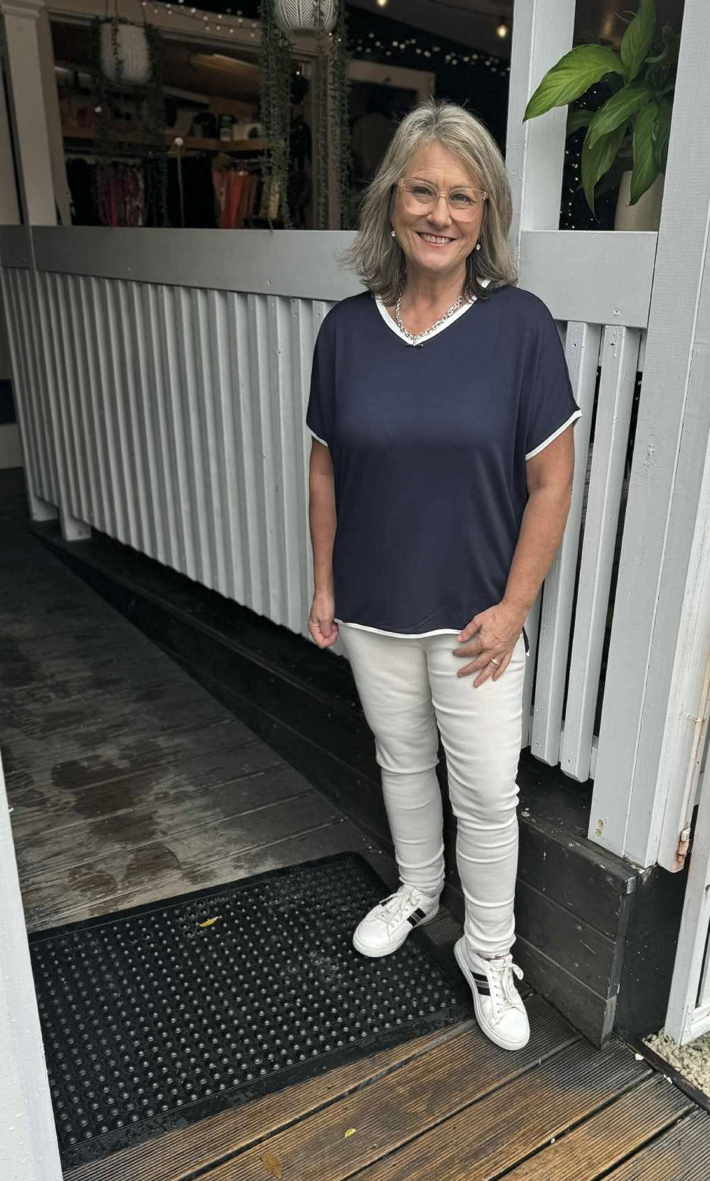 Betty Basics | Clara Tee - Navy