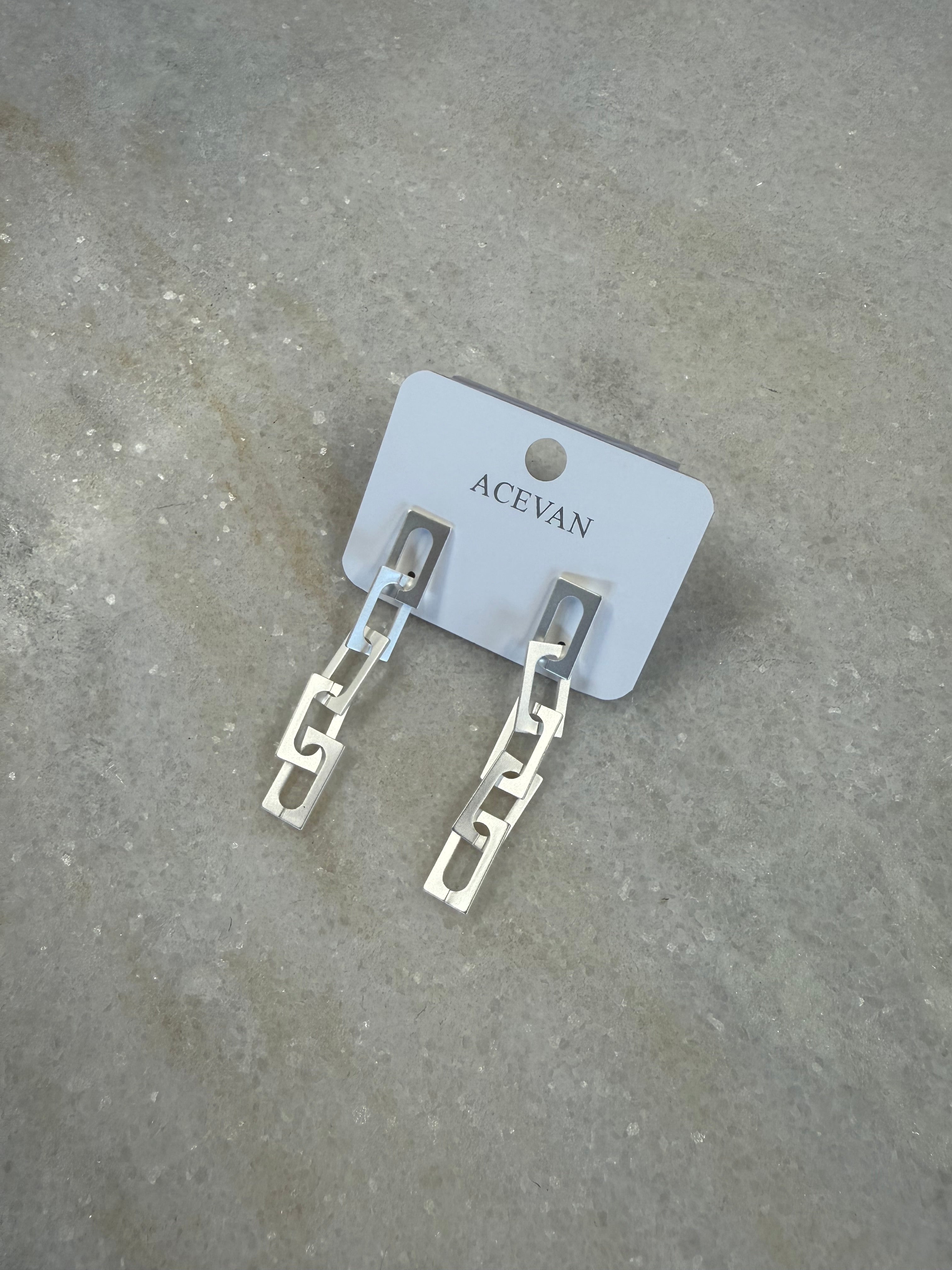 The Cottage Collection | Non-Tarnish  Zig zag Earrings - Silver