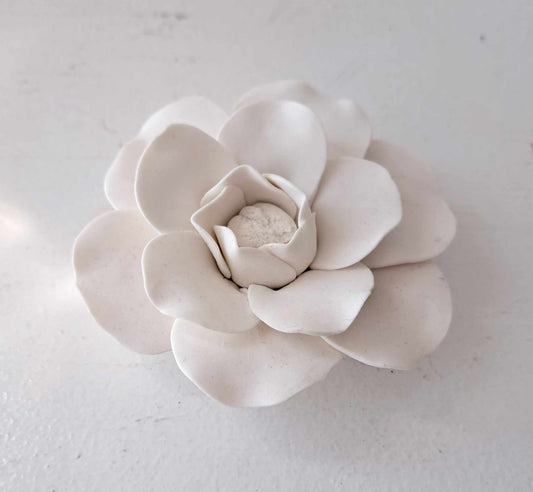 The Cottage Collection | White Ceramic Flower 8/6cm