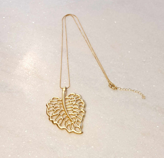 The Cottage Collection - Gold - Larissa Leaf Necklace