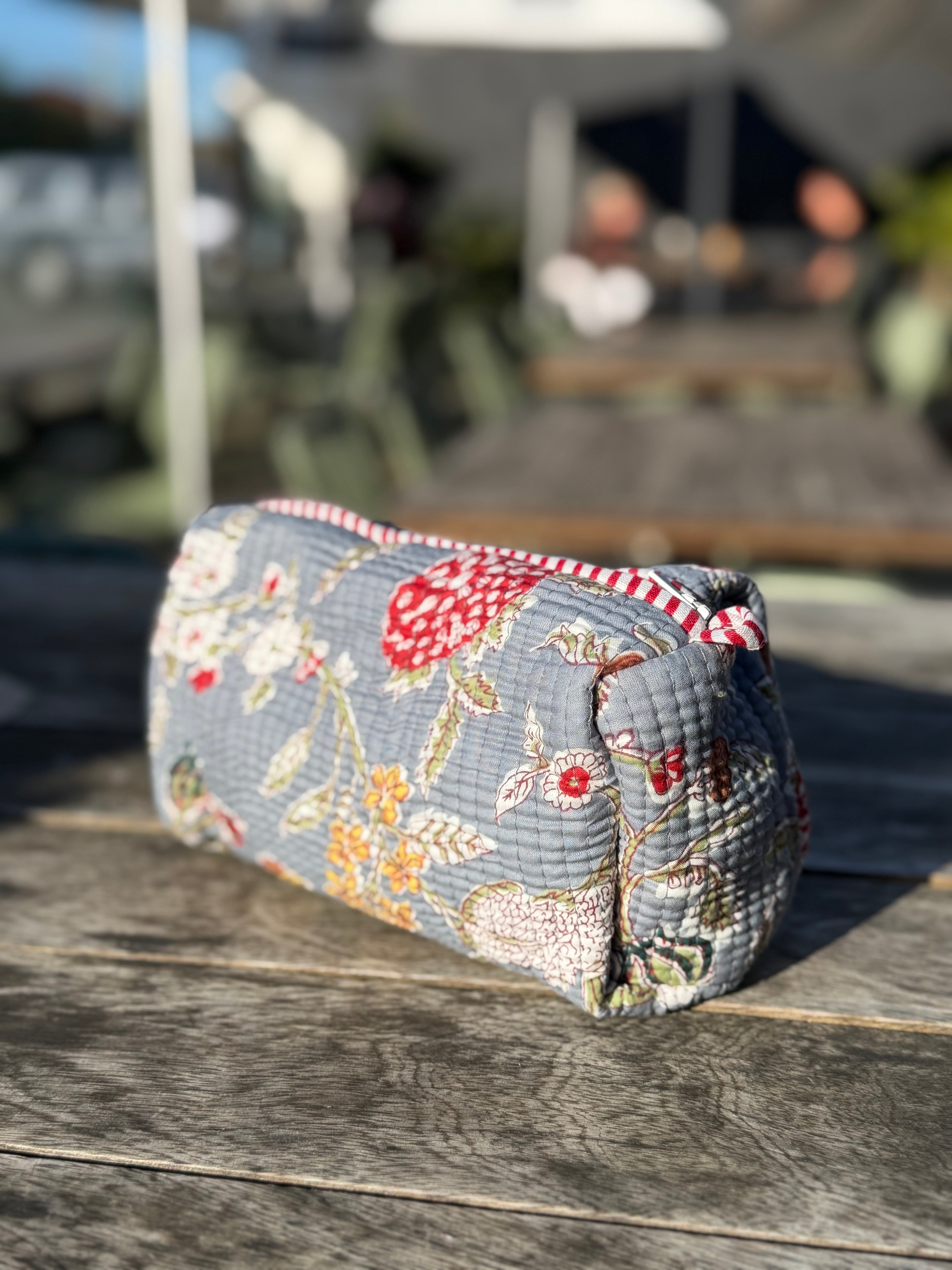 The Cottage Collection | Colour Crush Whispering Floral Medium Pouch