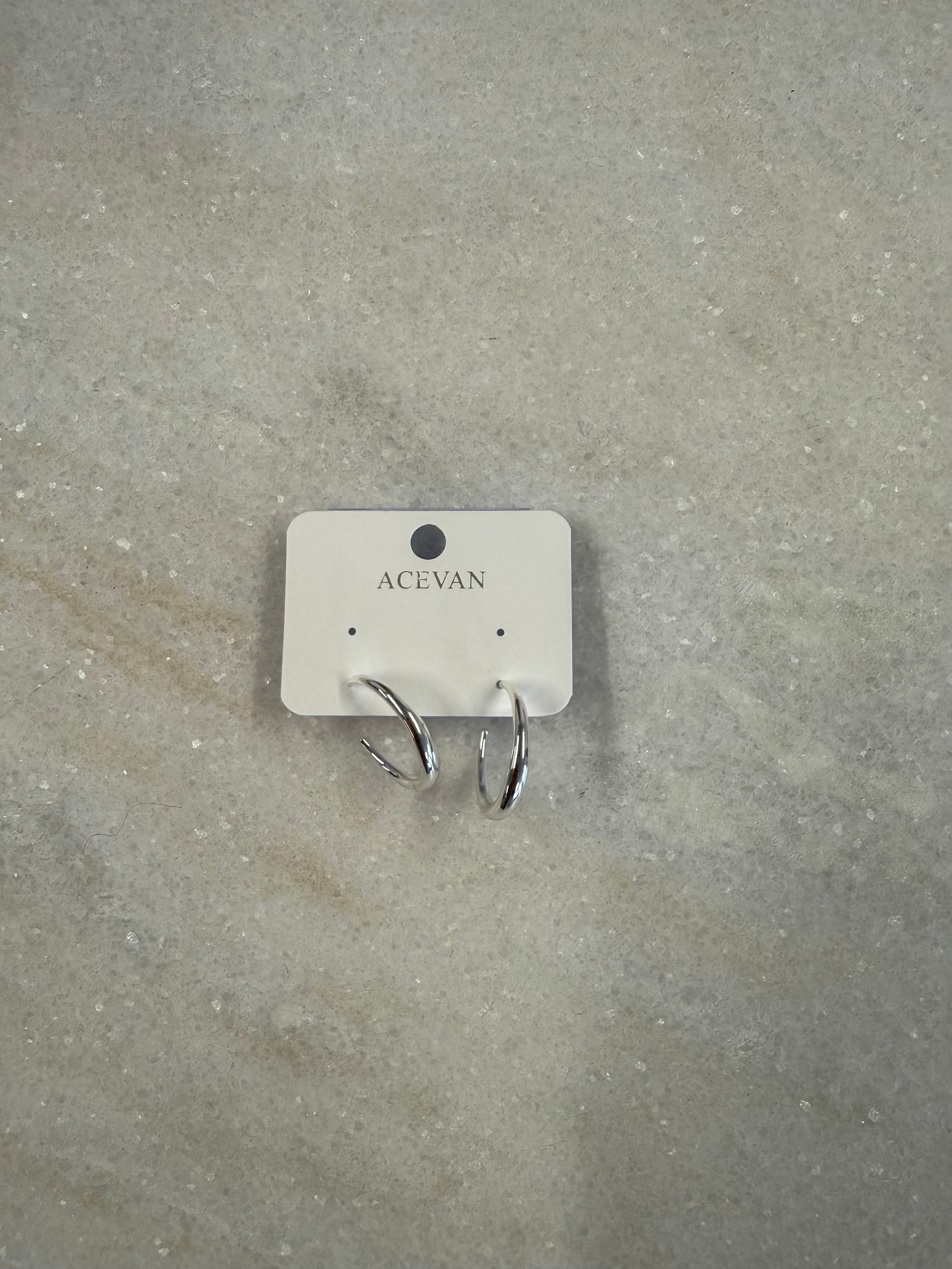 The Cottage Collection | Non-Tarnish Keely Hoop Earrings - Silver