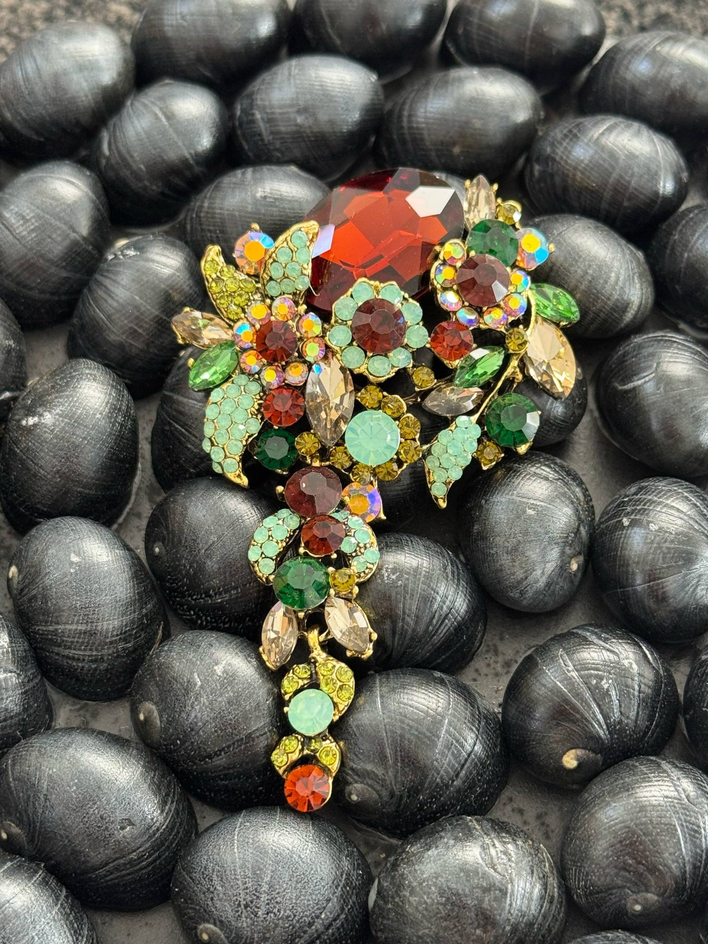 The Cottage Collection | Diva Brooche