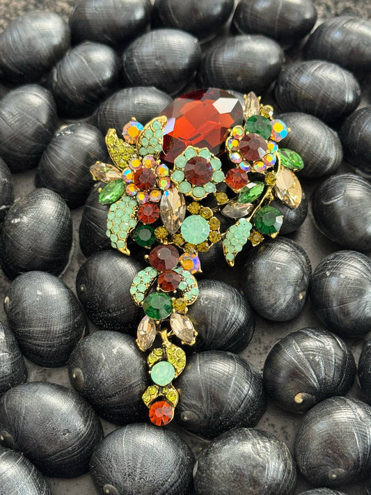 The Cottage Collection | Diva Brooche