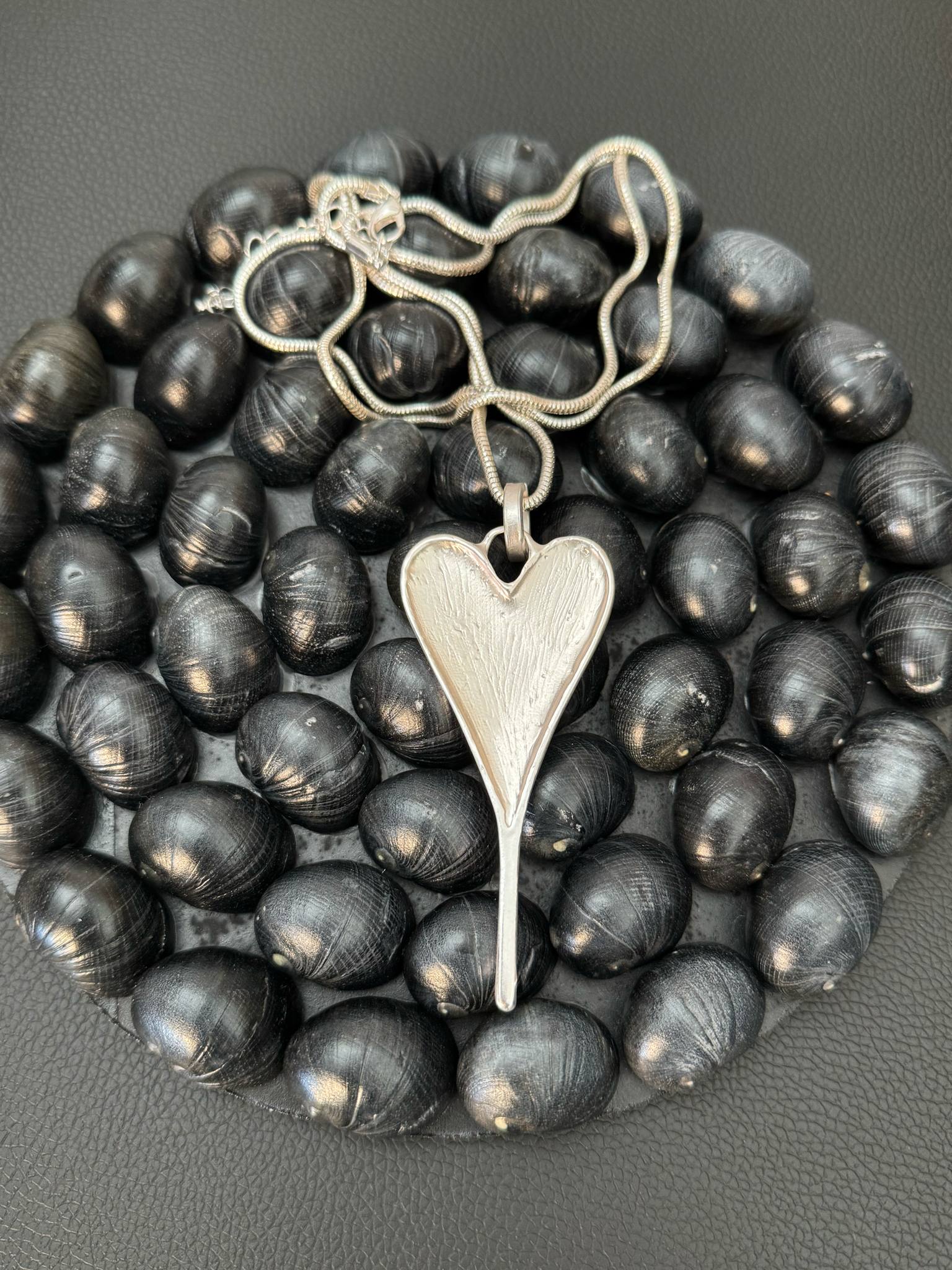 The Cottage Collection | Brushed Heart Necklace - Silver