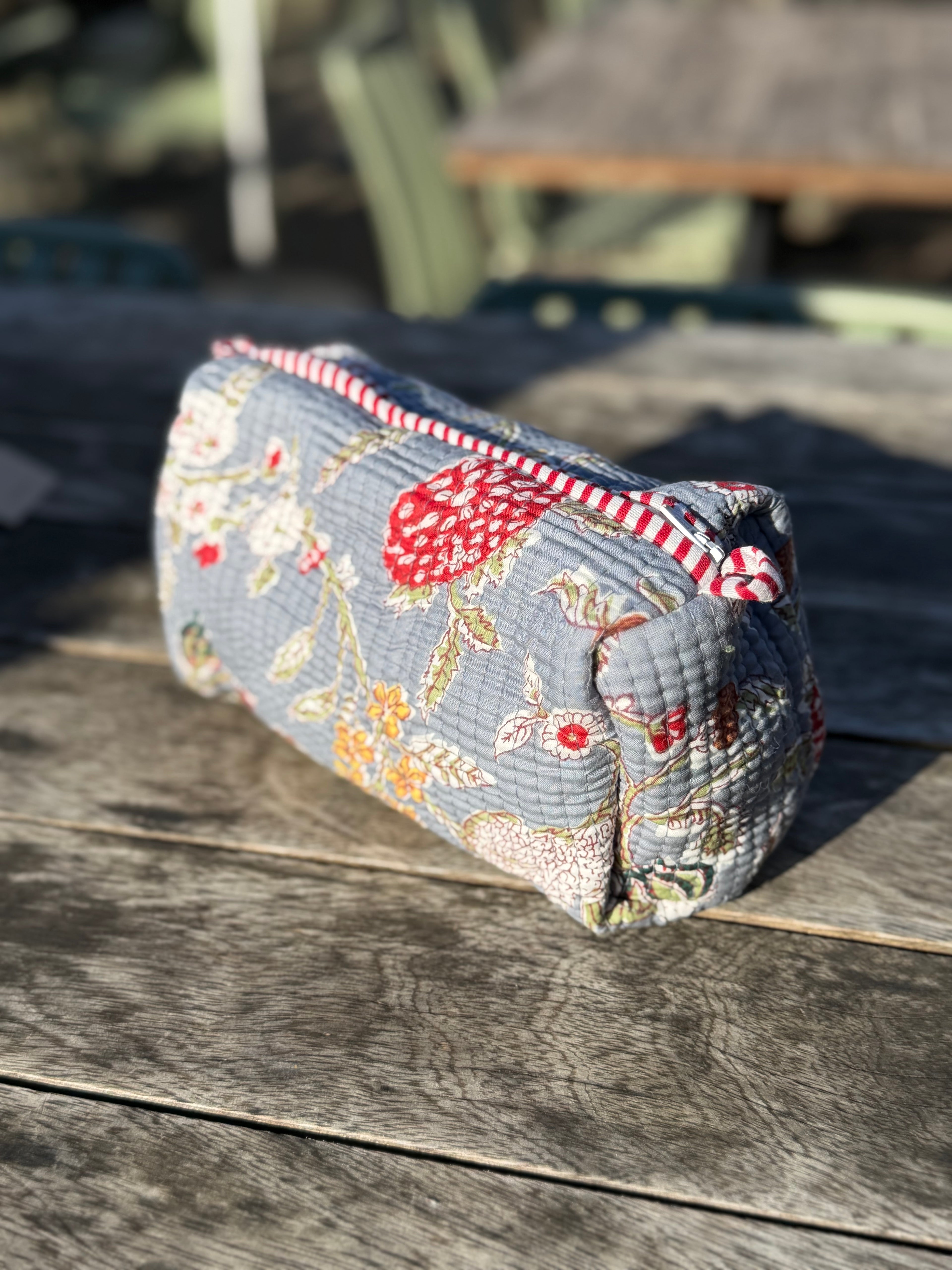 The Cottage Collection | Colour Crush Whispering Floral Medium Pouch