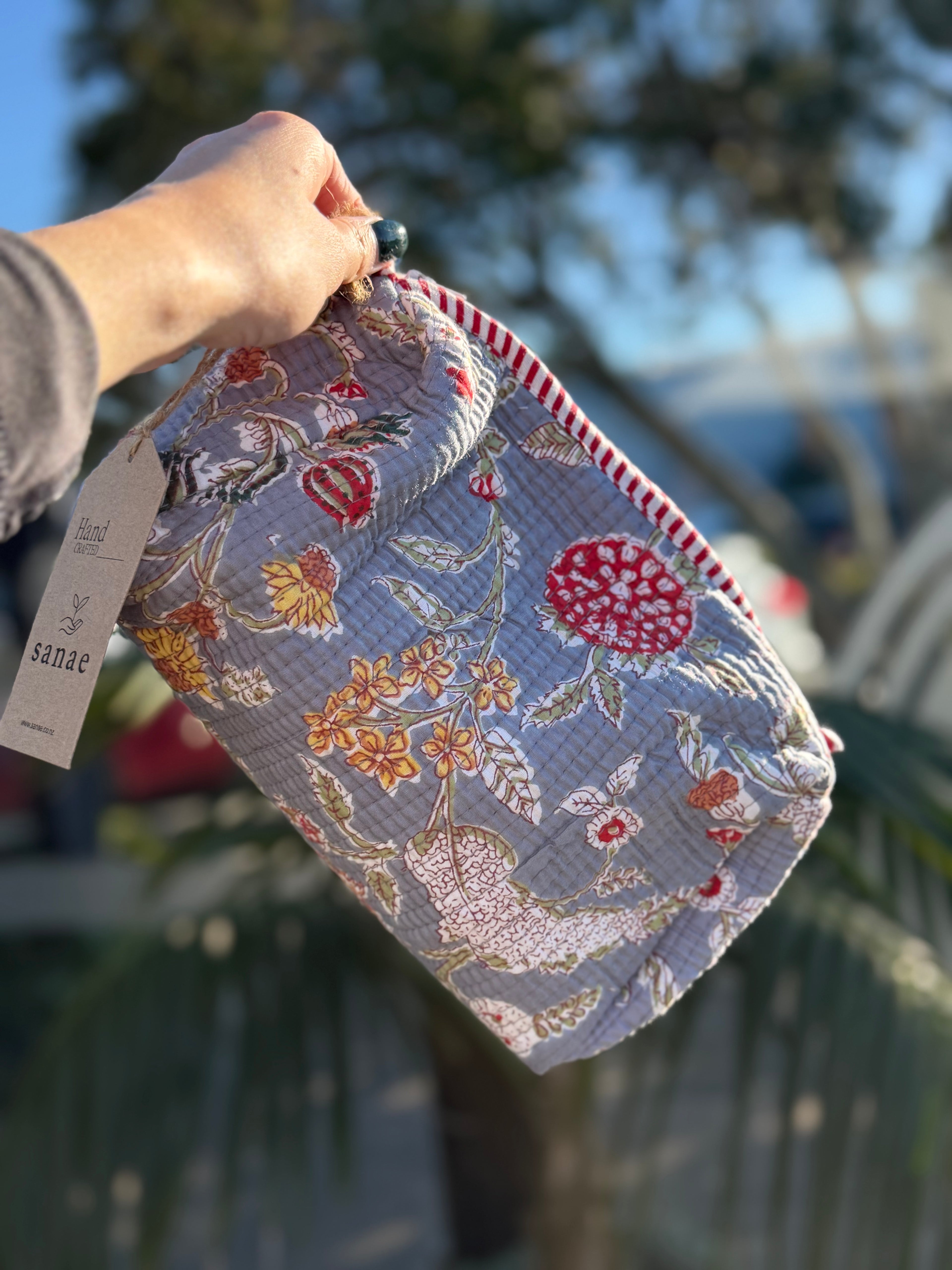 The Cottage Collection | Whispering Floral Large Pouch
