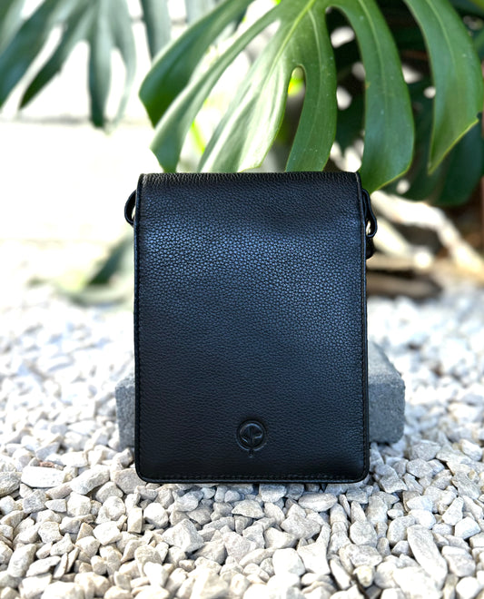 Second Nature | Leather Bag - Black - Finn