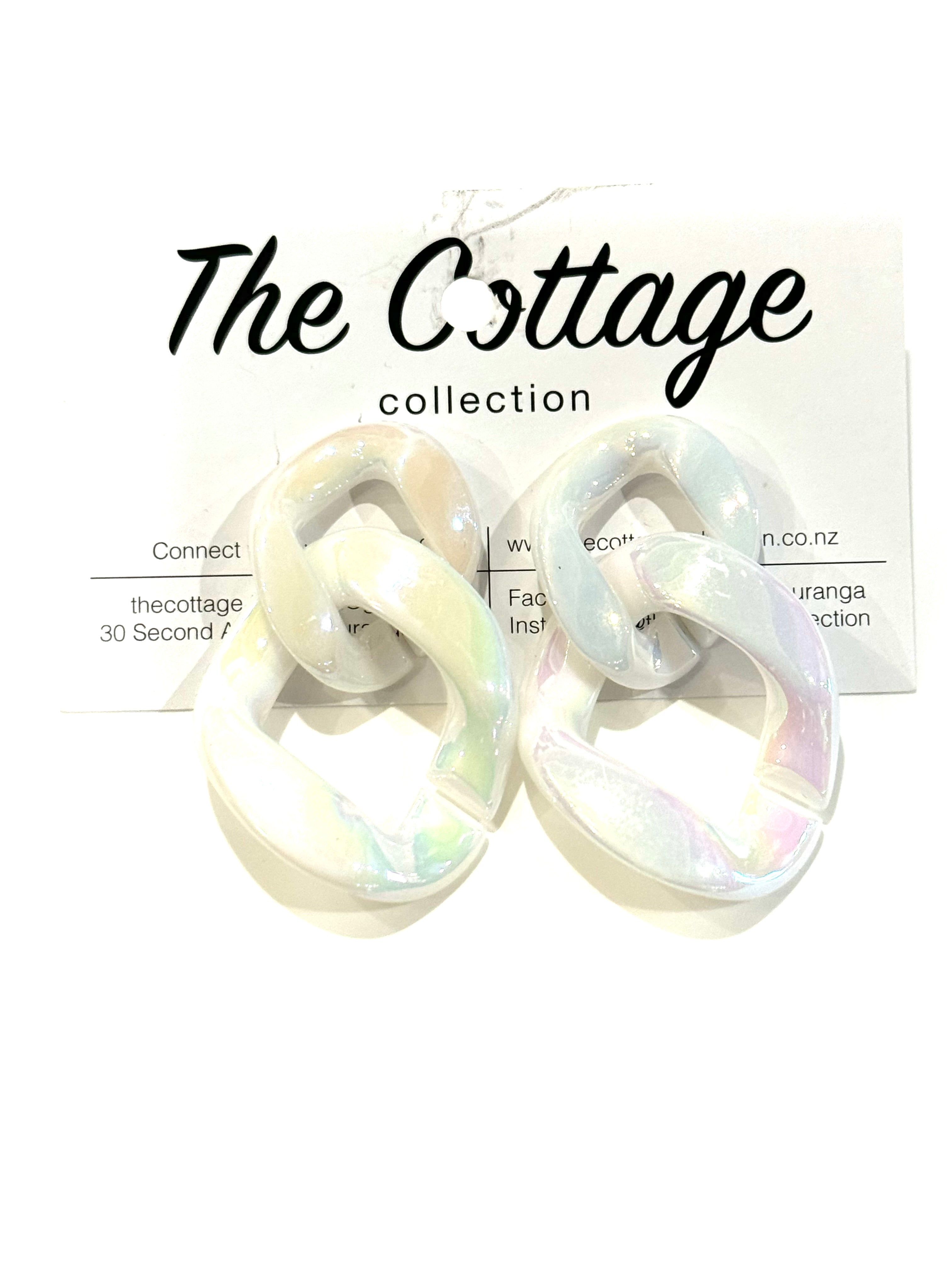 The Cottage Collection | Bettie White