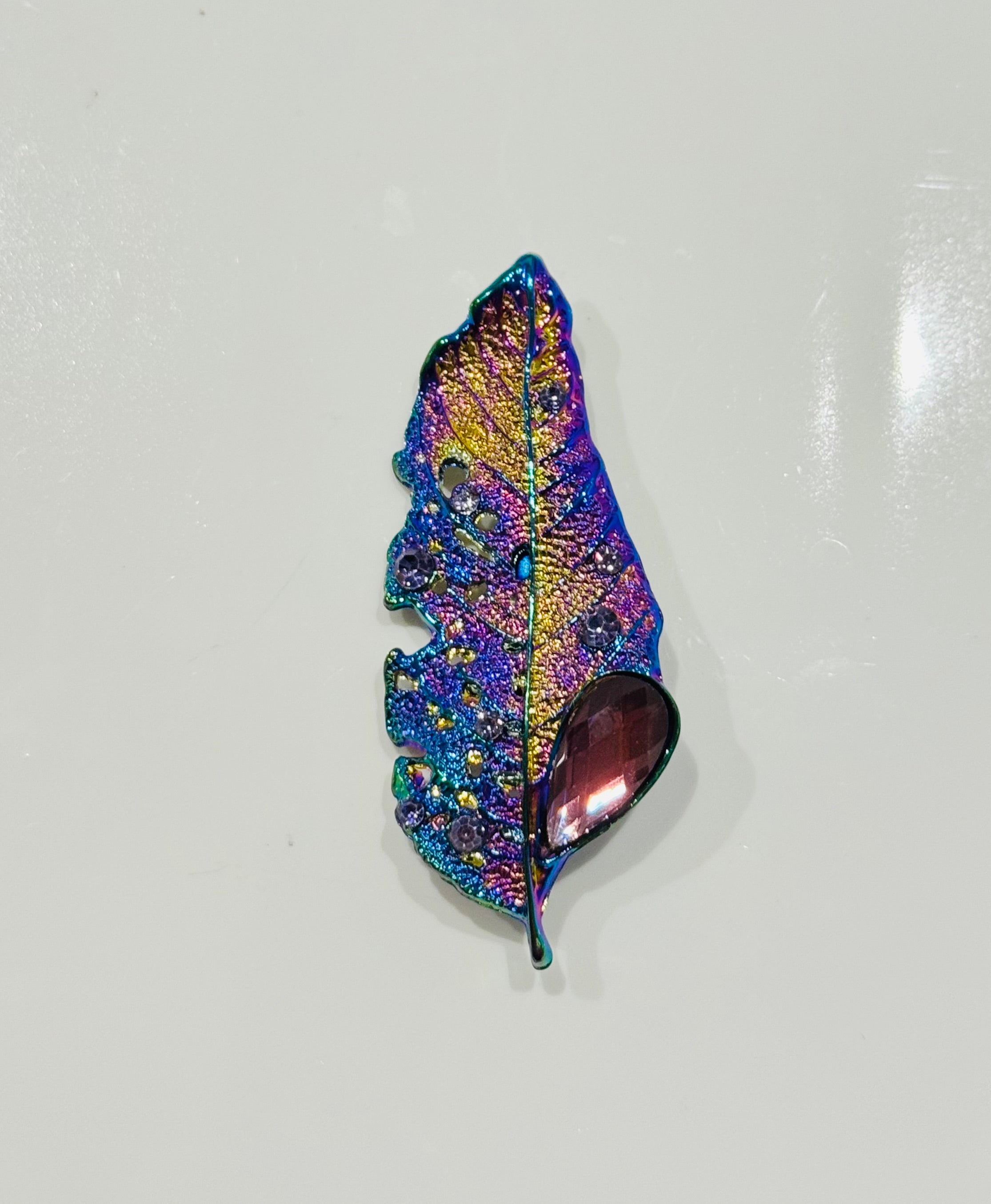 The Cottage Collection | Brooch - Kiwi Glow