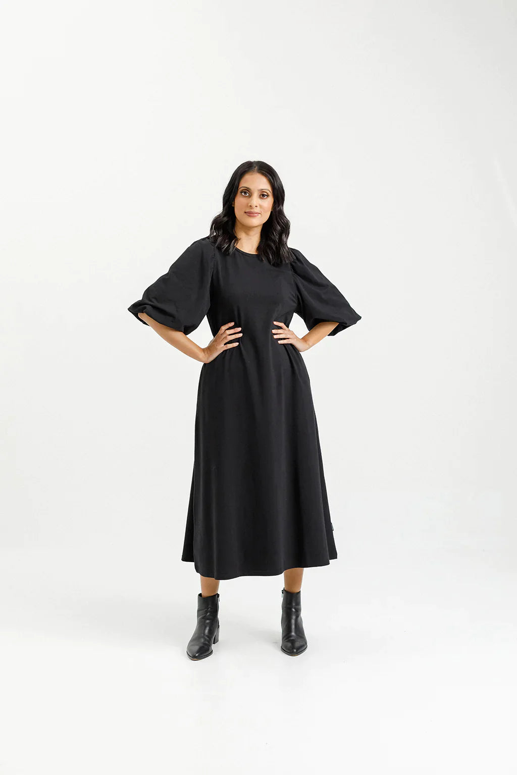 Home-Lee | Black - Ivy Midi Dress