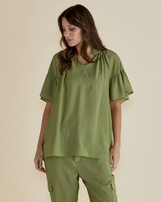 Betty Basics | Vivienne Blouse - Pistachio