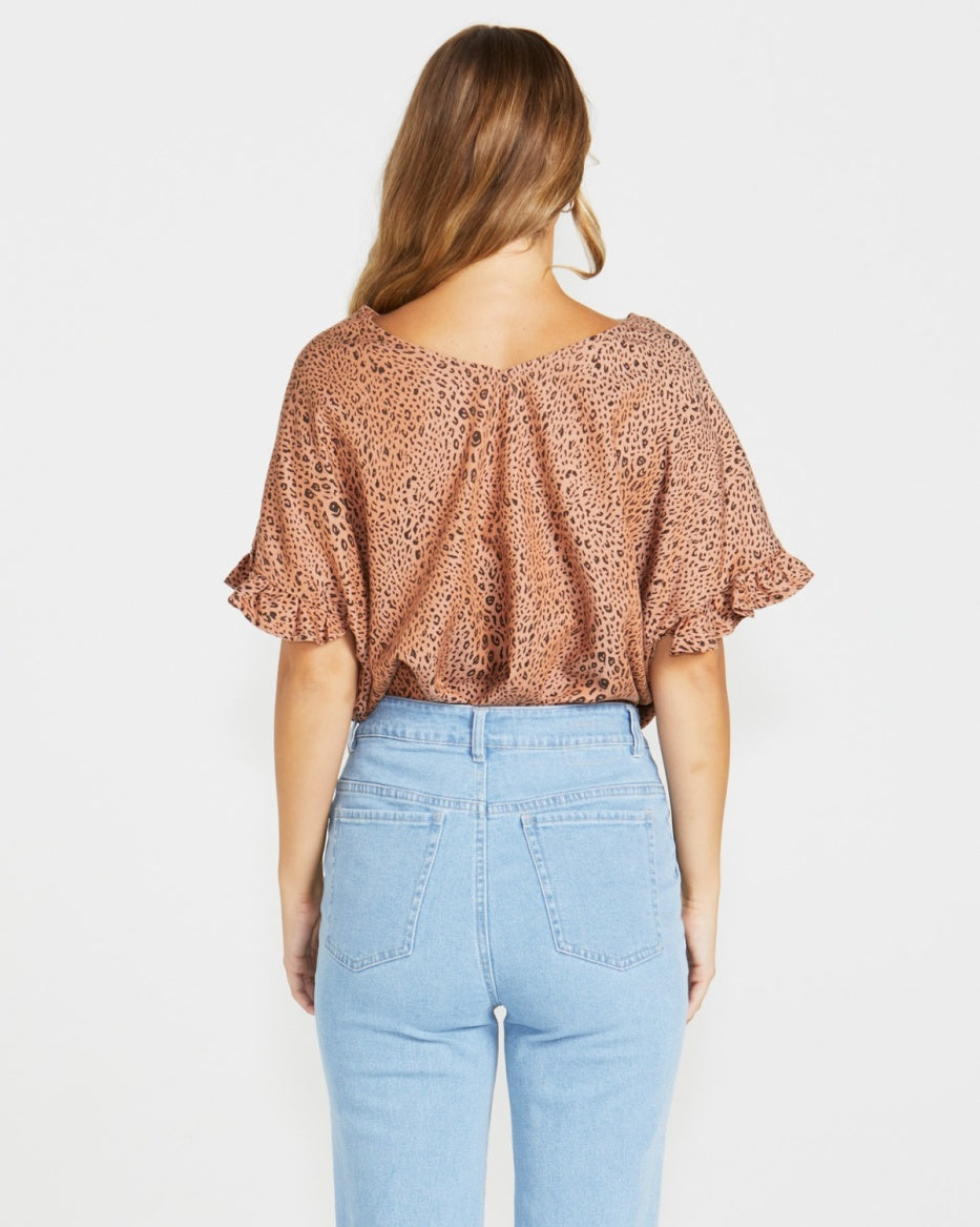 Sass | Tan Animal - Davie Top